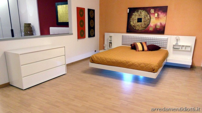 Aladino white floating bed